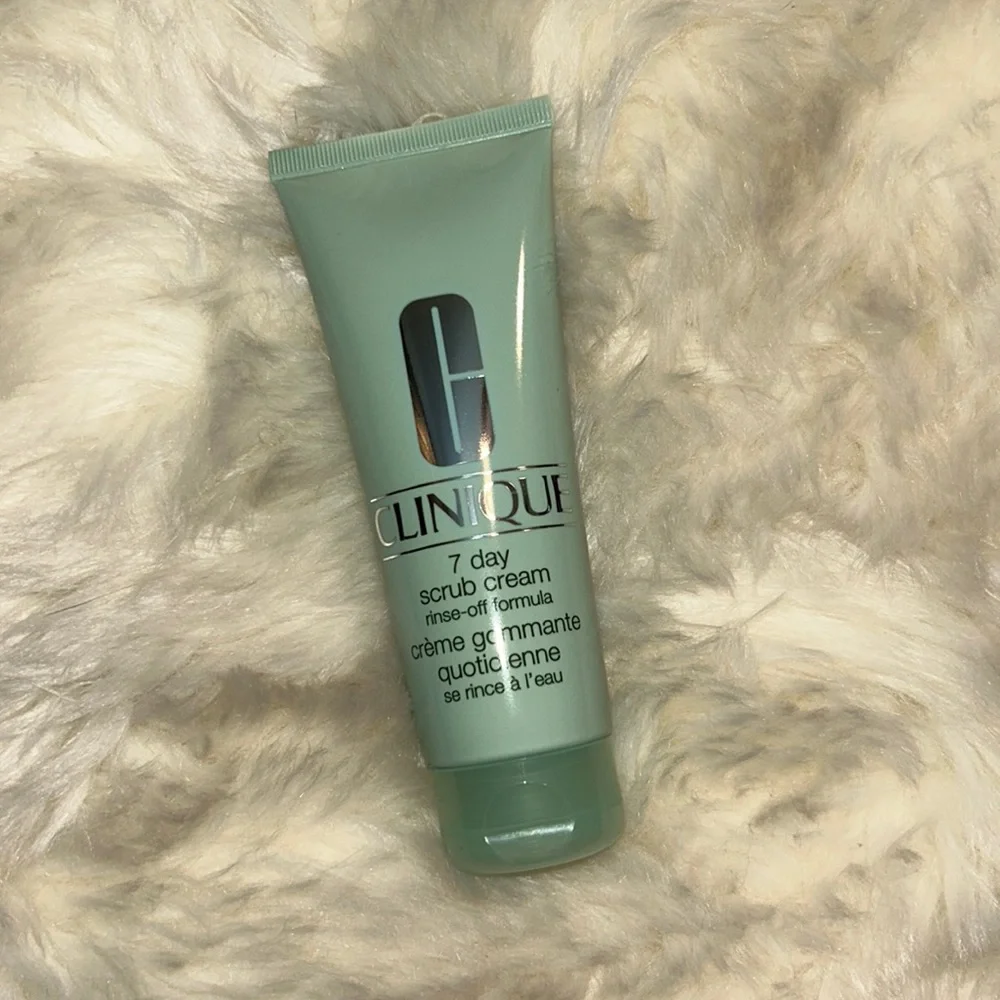 Clinique 7 Day Scrub Cream